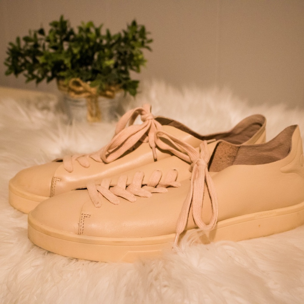 Calvin Klein Irena Sneakers - Picture 3 of 6